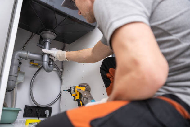 Best Emergency Plumber  in Louisville, OH